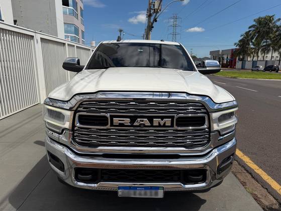 RAM 2500 6.7 I6 TURBO DIESEL LARAMIE CD 4X4 AUTOMÁTICO